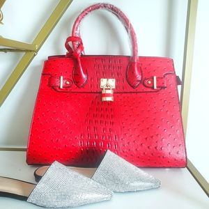 *NWT*Ostrich Handbag-Red